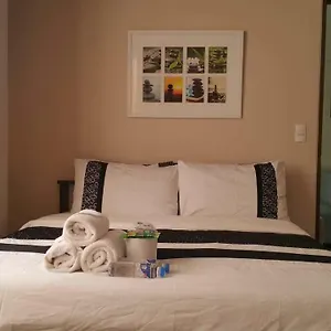  Appartement Near Airport Naia T3